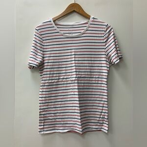 Size extra large striped scoop neck t shirt